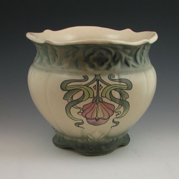 Roseville Decorated Creamware jardiniere  1441d8