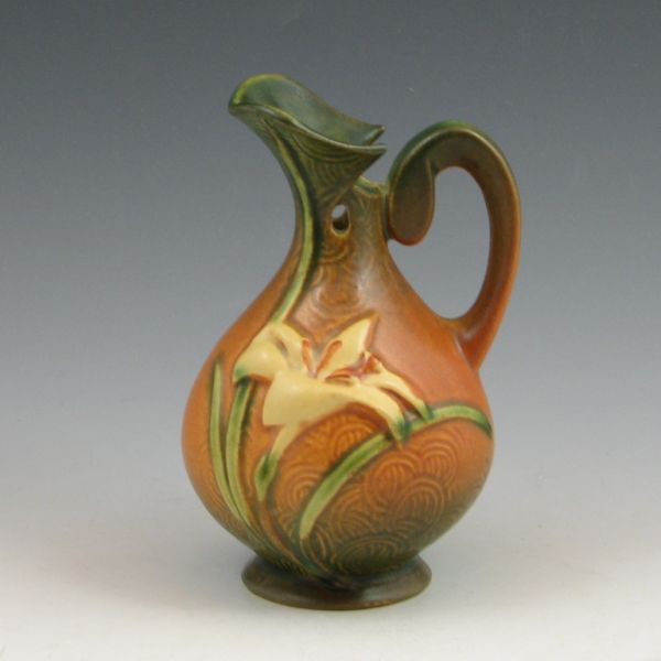 Roseville Zephyr Lily ewer in brown