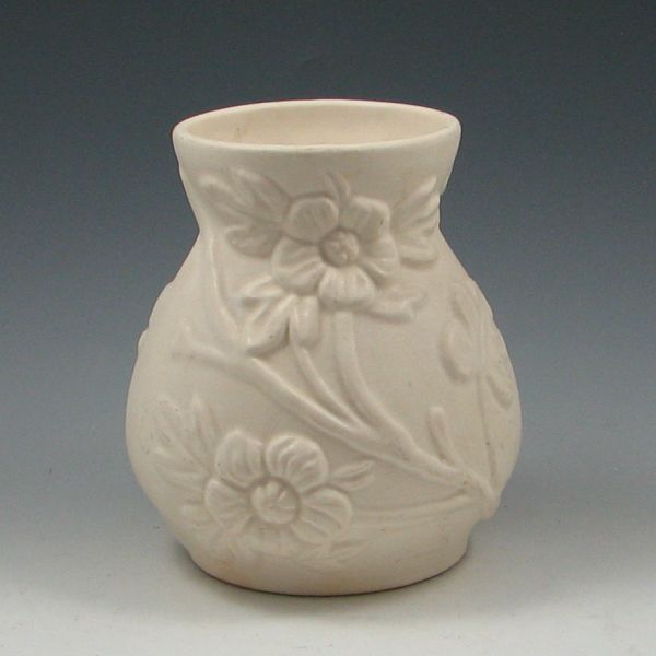Hull Crabapple vase. Unmarked.