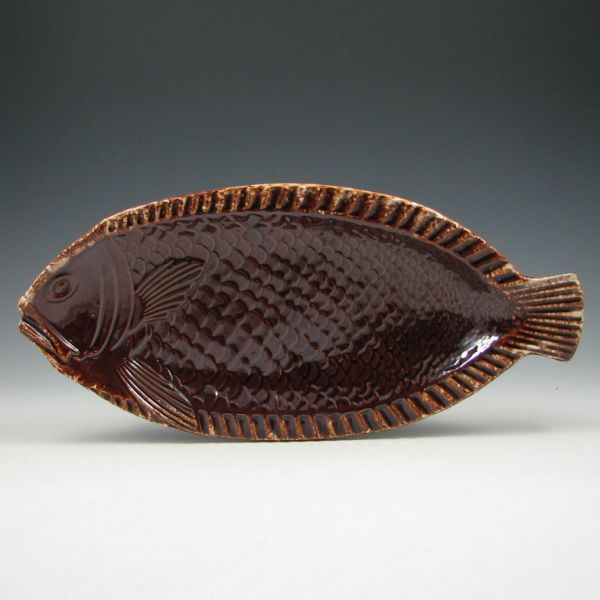 Hull Mirror Brown Fish Platter 14430c