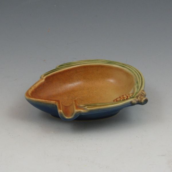 Roseville blue Pine Cone ashtray  144532