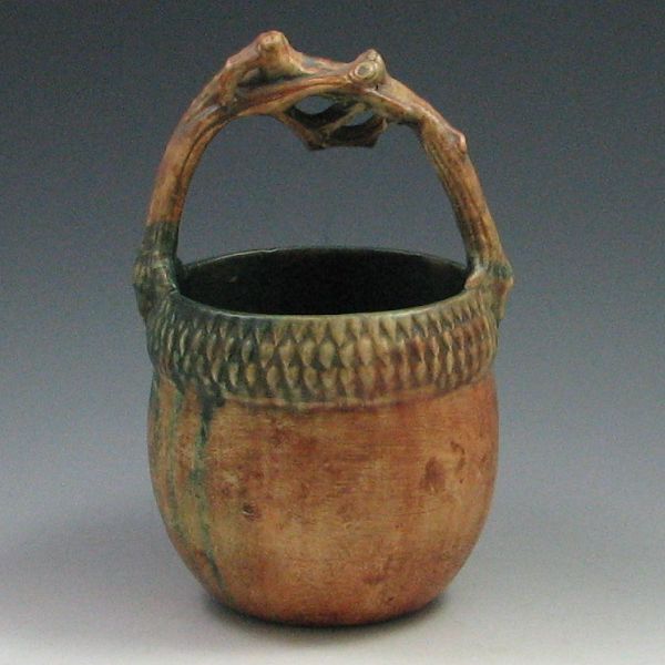 Weller Woodcraft Acorn Basket unmarked 14497b