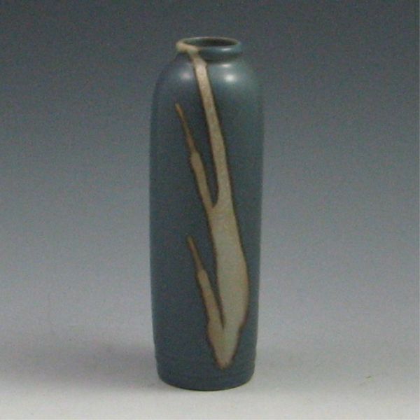 Studio Pottery Bud Vase unmarked 1449e7