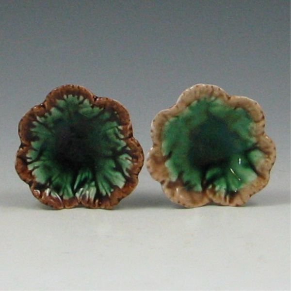 Two 2 Majolica Etruscan Geranium 144a57