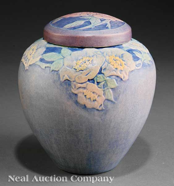 A Newcomb College Art Pottery Lidded 142594