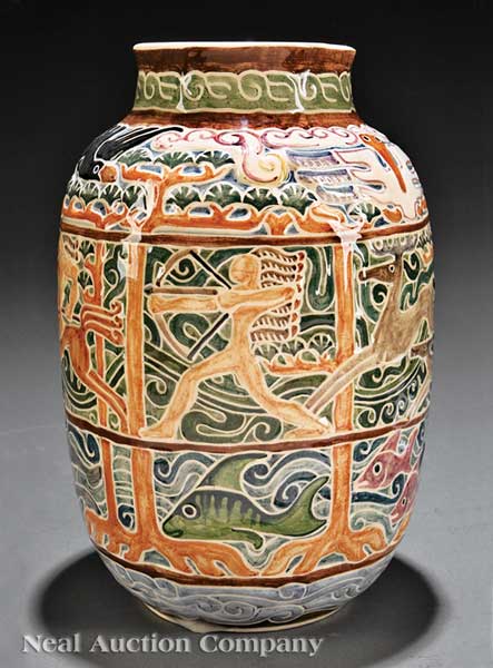 A Shearwater Pottery Vase c. 2010 in