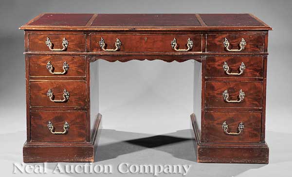 An American Chippendale Style Carved 14269d