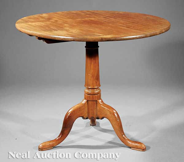 A Georgian Walnut Tilt-Top Tea