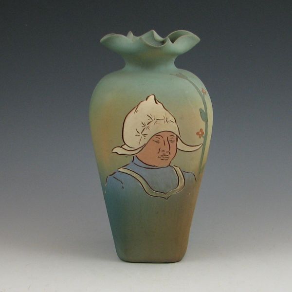 Weller Dickensware vase with a