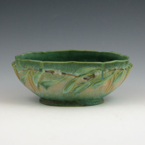 Roseville Laurel bowl in green. Marked