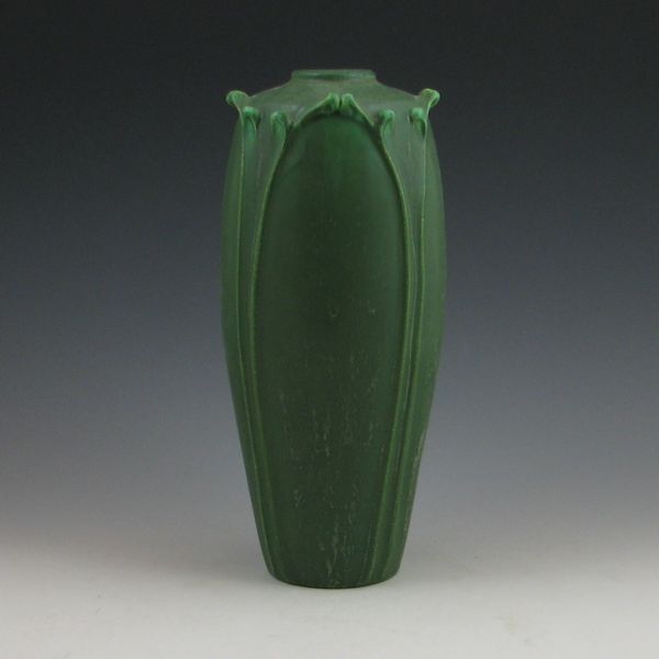 Door Pottery Egg Harbor vase in 142cb0