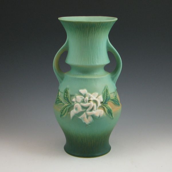 Roseville Gardenia vase in green.