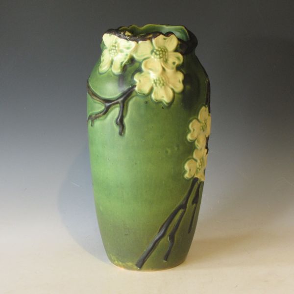 Roseville Dogwood Smooth vase  14330a