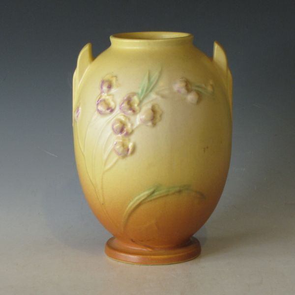 Roseville Ixia vase in yellow and tan.