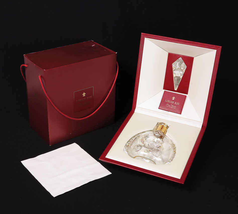 LOUIS XIII REMY MARTIN BOTTLE IN