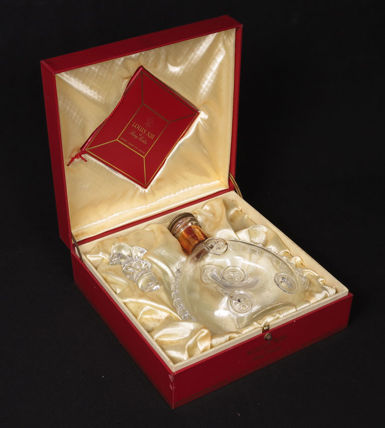 LOUIS XIII REMY MARTIN BOTTLE IN