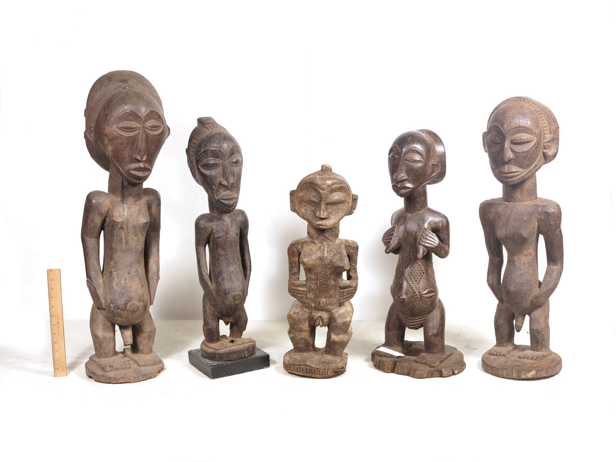 5 CARVED AFRICAN HEMBA FIGURINESCONDITION  145e21