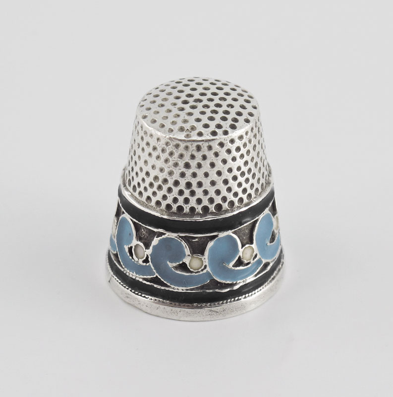 RUSSIAN SILVER AND ENAMEL THIMBLE: