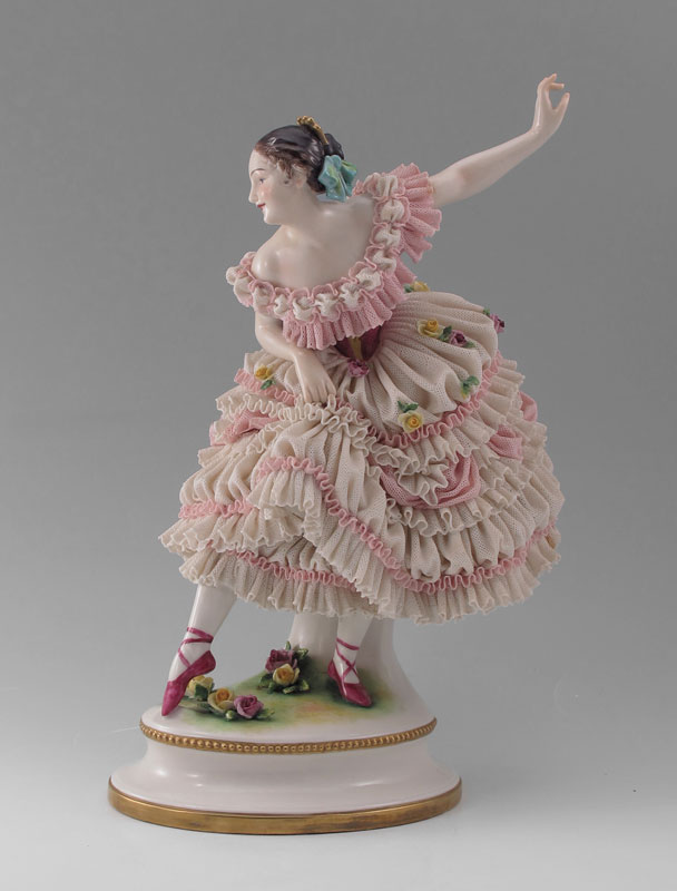 LARGE VOLKSTEDT LACY DANCER FIGURINE  145e8f