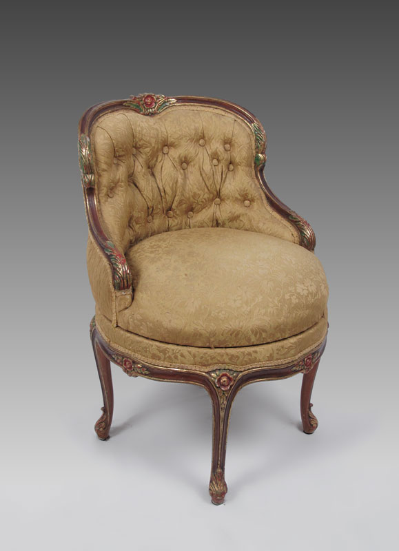 CARVED ITALIAN STYLE SWIVEL CHAIR: