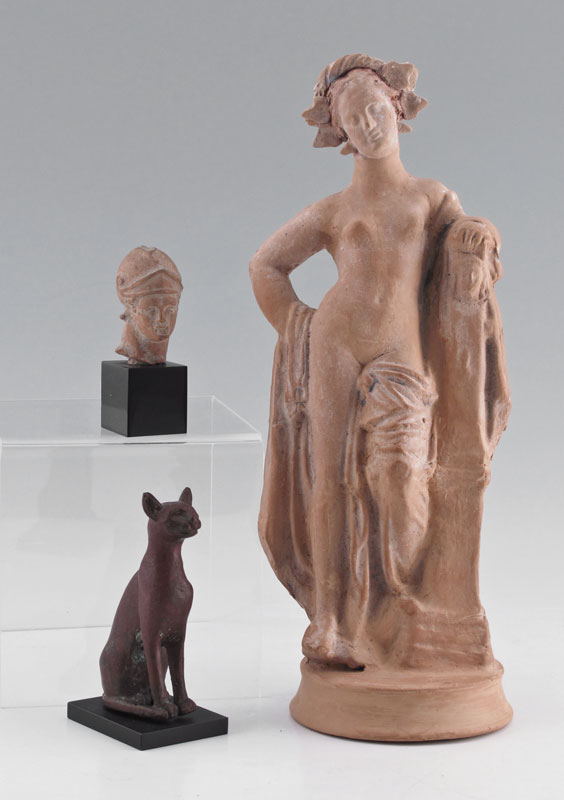 ANCIENT GREEK FEMALE FIGURE AND 145ee7