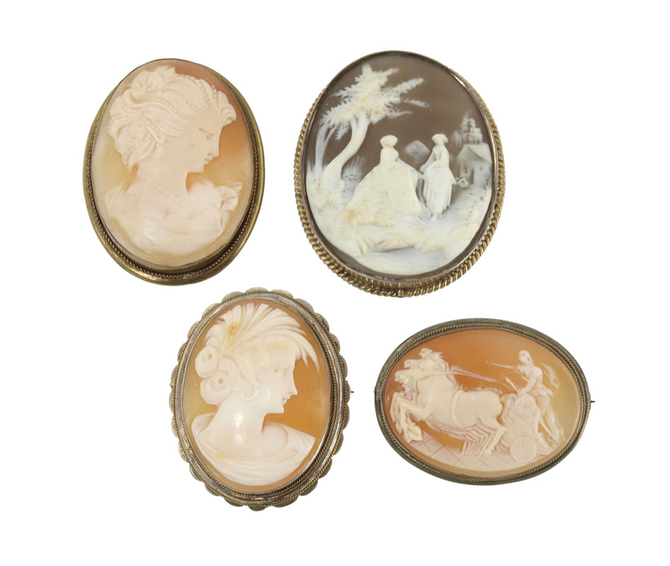 LOT OF 4 CARVED SHELL CAMEOS 1  145fef