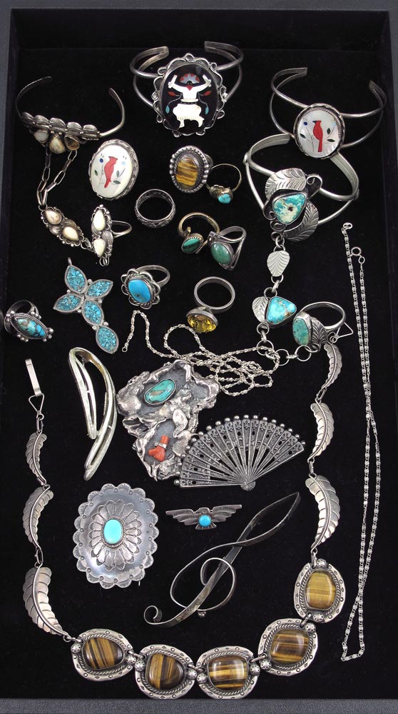 COLLECTION OF SOUTHWEST JEWELRY  146002