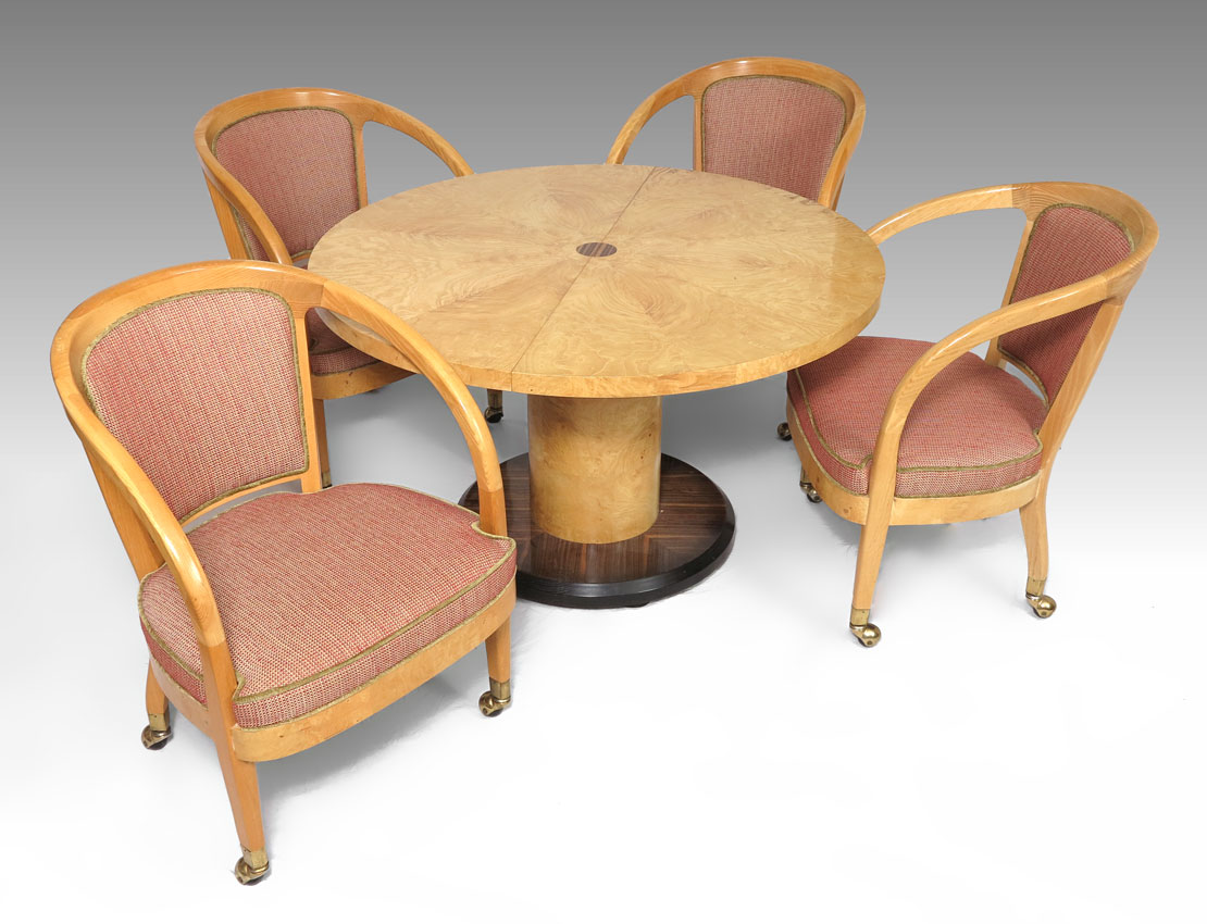 MAPLE HENREDON TABLE & 4 CHAIRS: A low