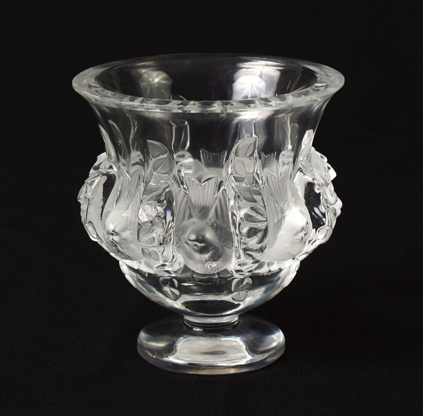 LALIQUE FRENCH CRYSTAL DAMPIERRE 146142