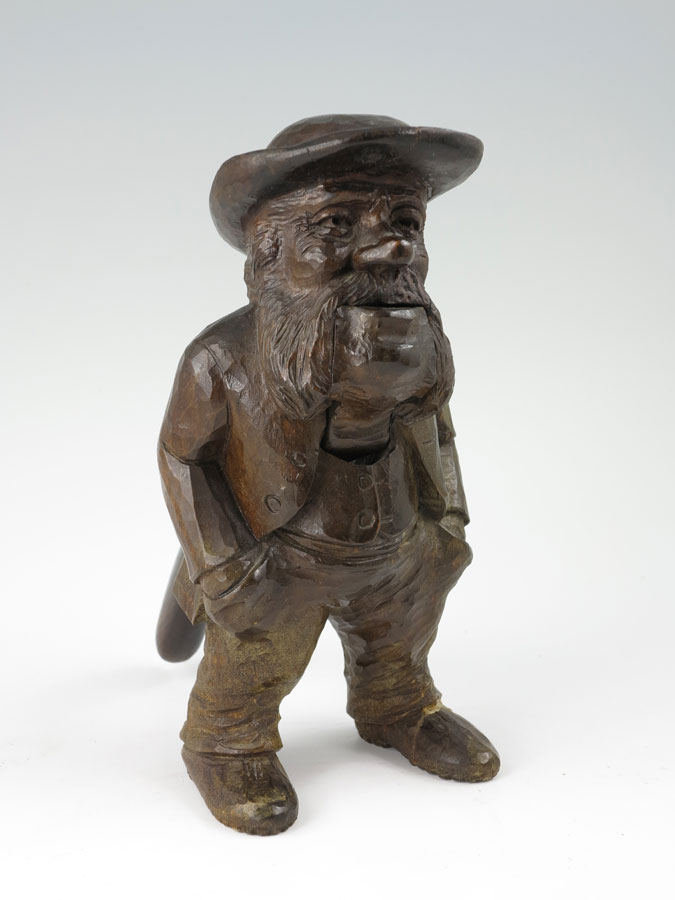 BLACK FOREST CARVED FULL FIGURAL 14619f