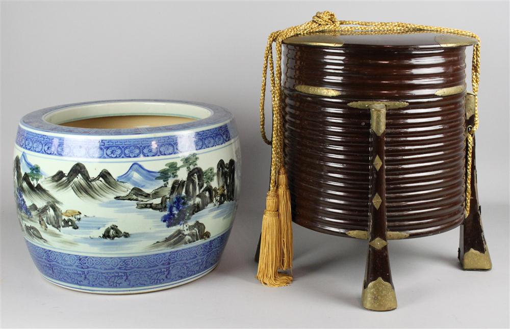 JAPANESE LACQUER BOX AND CERAMIC