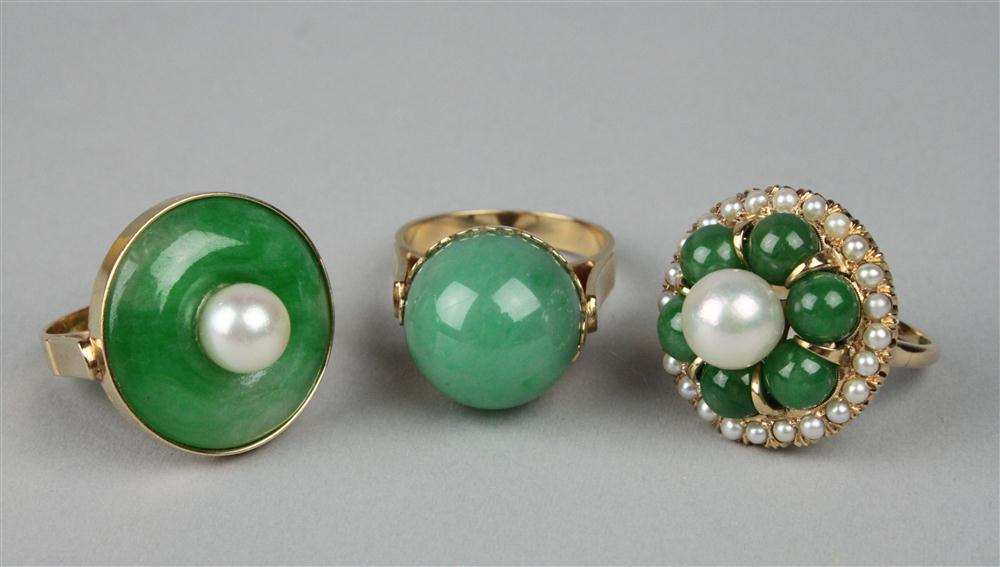 THREE LADY S YELLOW GOLD AND JADEITE 146260