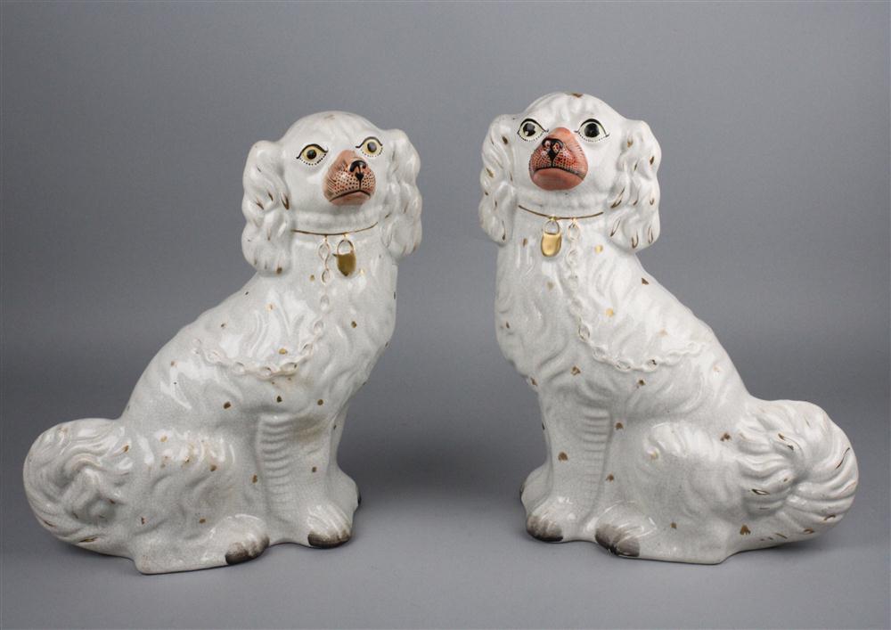 PAIR OF STAFFORDSHIRE FIGURES OF 146337