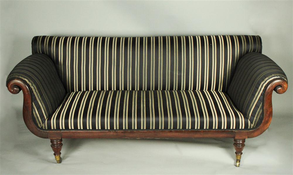 CLASSICAL MAHOGANY SOFA WITH BLACK 14634c