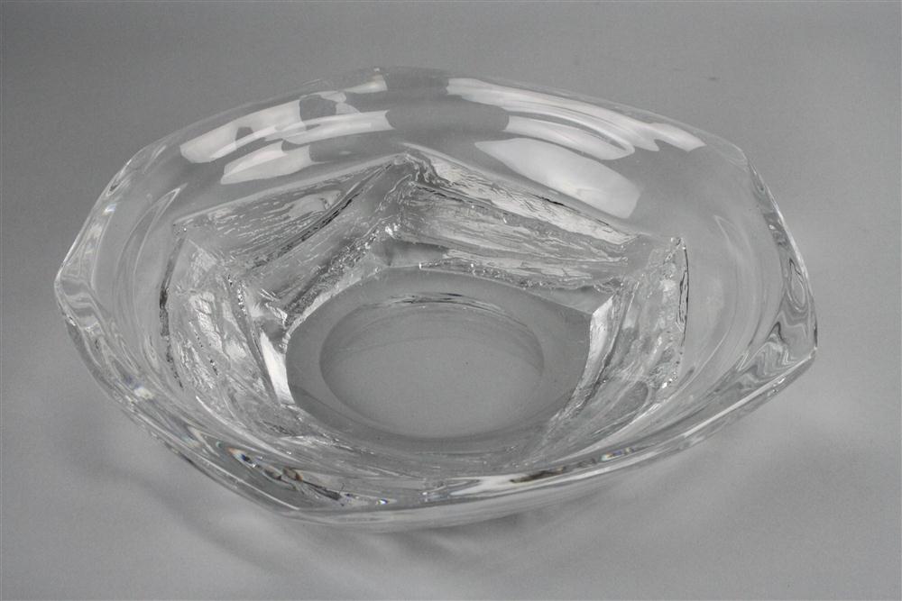 DAUM CONTEMPORARY GLASS CENTERPIECE 14639f