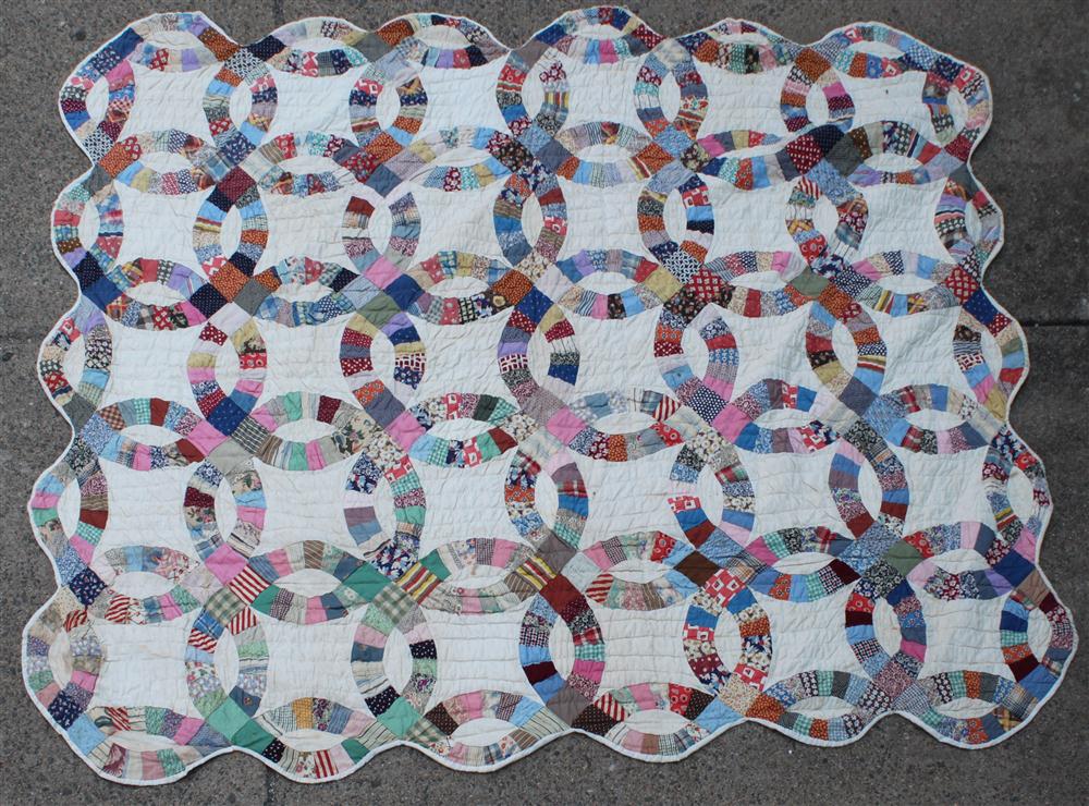 VINTAGE WEDDING RING QUILT AND 1464a1