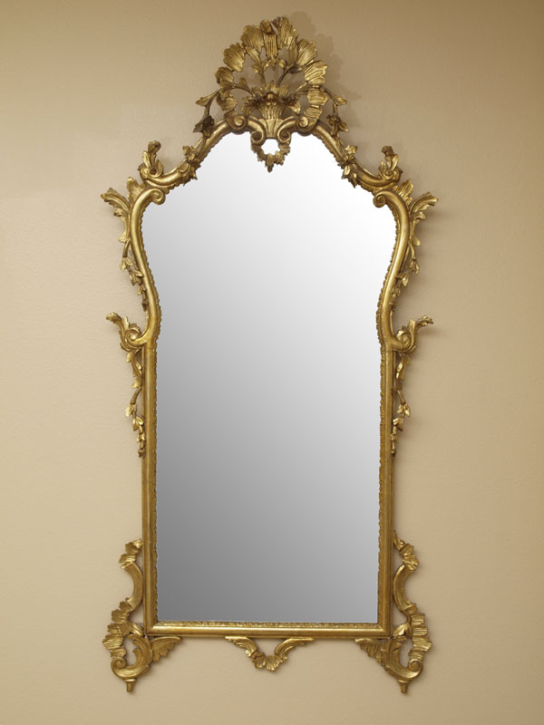 ORNATE CARVED GILT WOOD MIRROR  146506