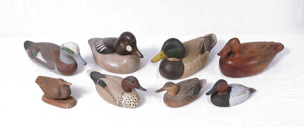 COLLECTION OF 8 DECORATIVE DUCK