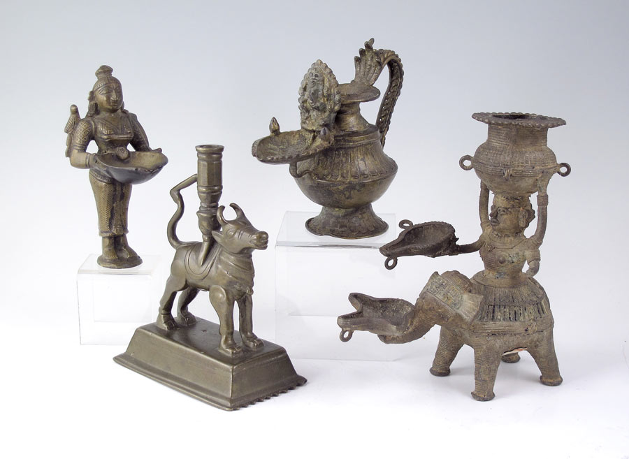 COLLECTION OF 4 BRONZE CHUEH VESSELS: