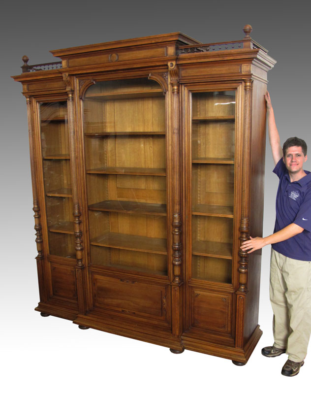 VICTORIAN WALNUT TRIPLE FRONT BOOKCASE 1466cb