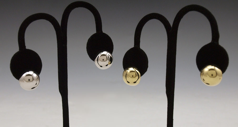 TWO PAIR 14K GOLD BUTTON EARRINGS: