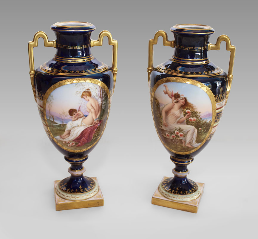 PAIR ARTIST SIGNED ROYAL VIENNA 146840