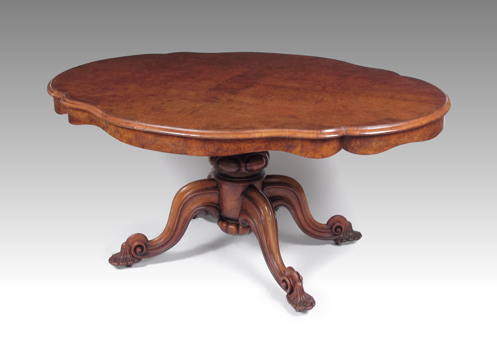 A VICTORIAN BURR WALNUT LOO TABLE  146854