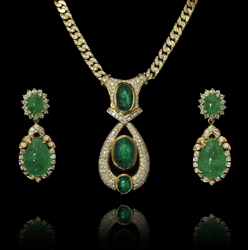 18K DIAMOND AND EMERALD NECKLACE 14686a