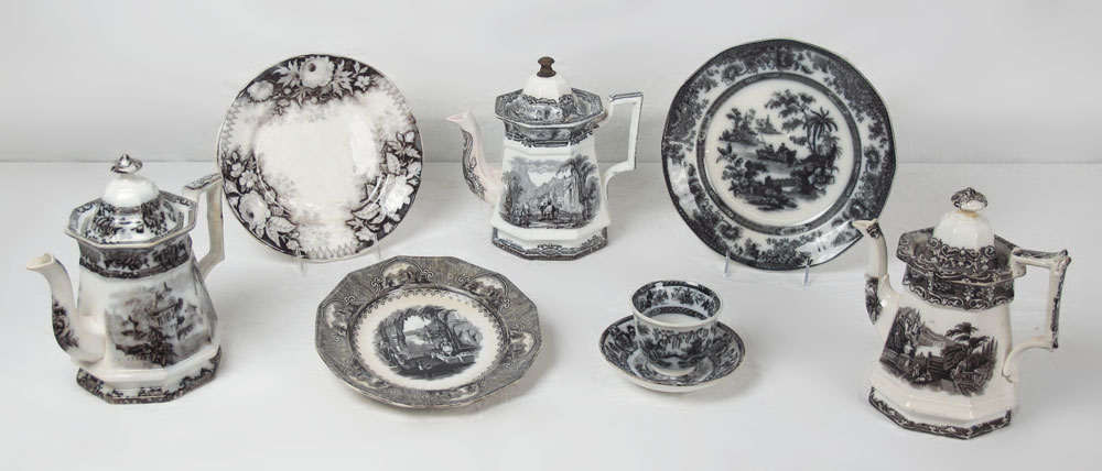 AN ASSEMBLED COLLECTION OF MULBERRY 146919