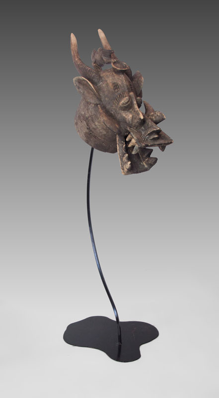 SENUFO AFRICAN CARVED MASK REPRESENTING 146984