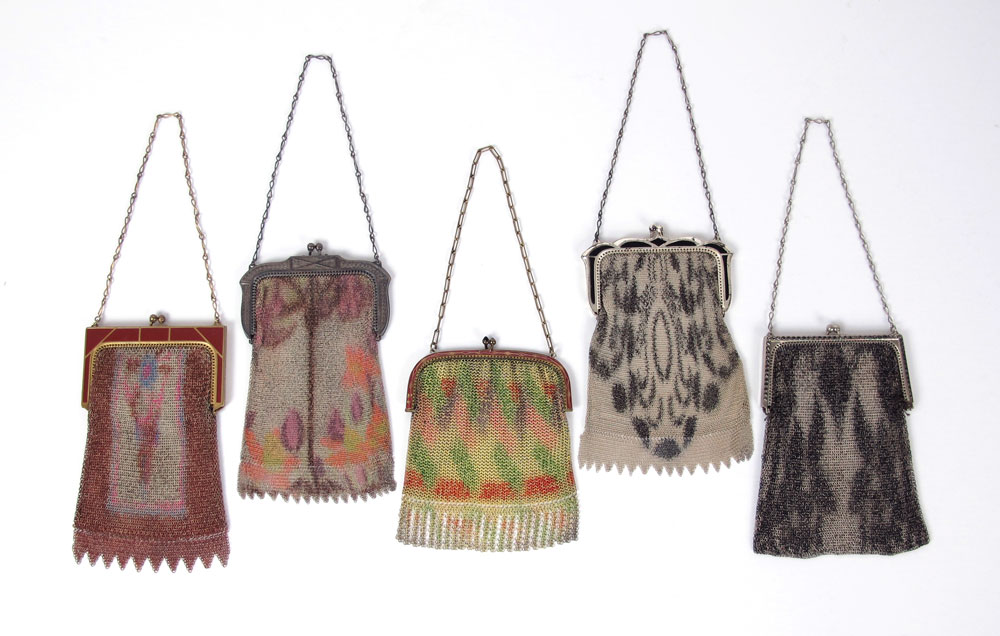 COLLECTION OF 5 VINTAGE MESH PURSES: