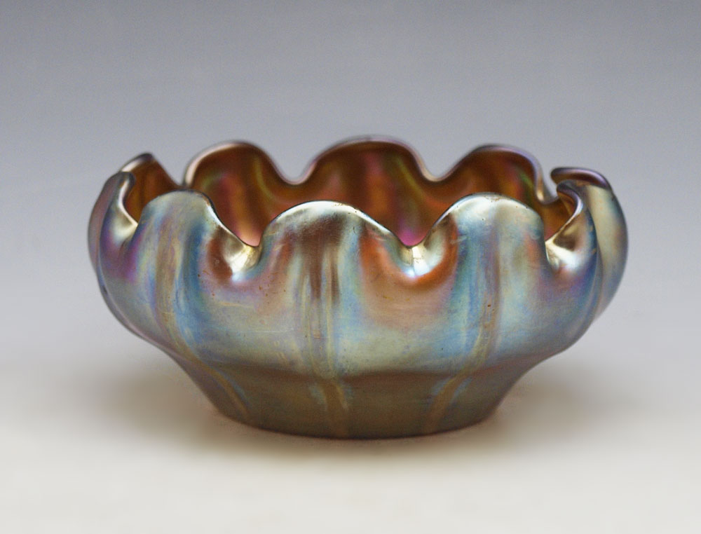 TIFFANY GOLD FAVRILE FINGERBOWL: Signed