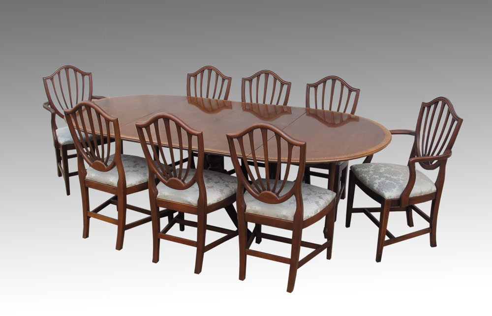 HICKORY CHAIR CO DINING TABLE 146a5e