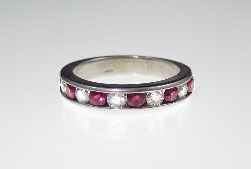 RUBY AND DIAMOND BAND: 14K white